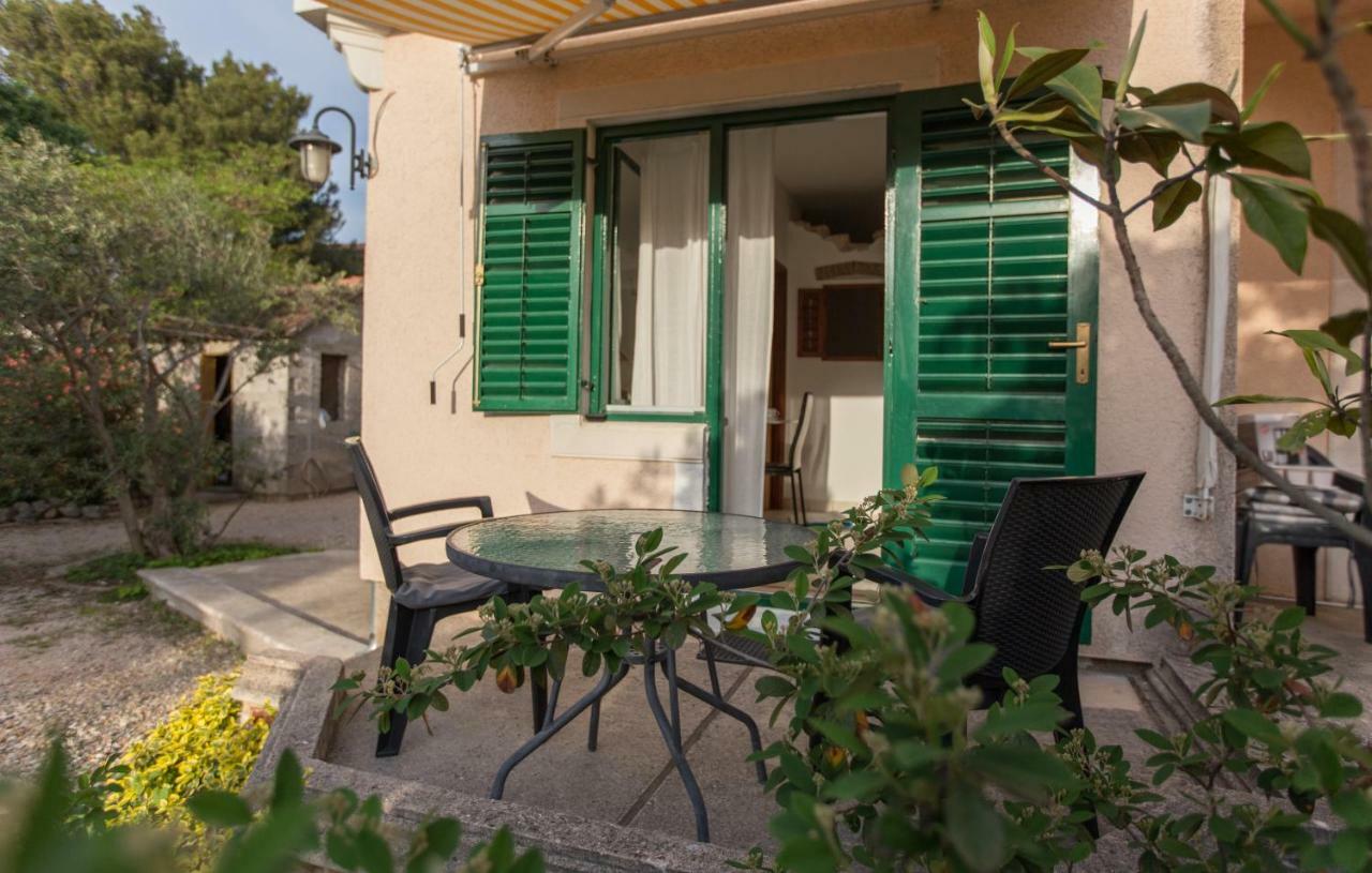 Studio Apartment By The Sea Šibenik Exterior foto